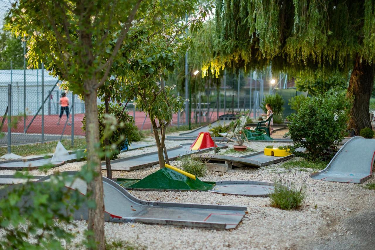 Balatontourist Fuered Camping & Bungalows Balatonfüred Extérieur photo
