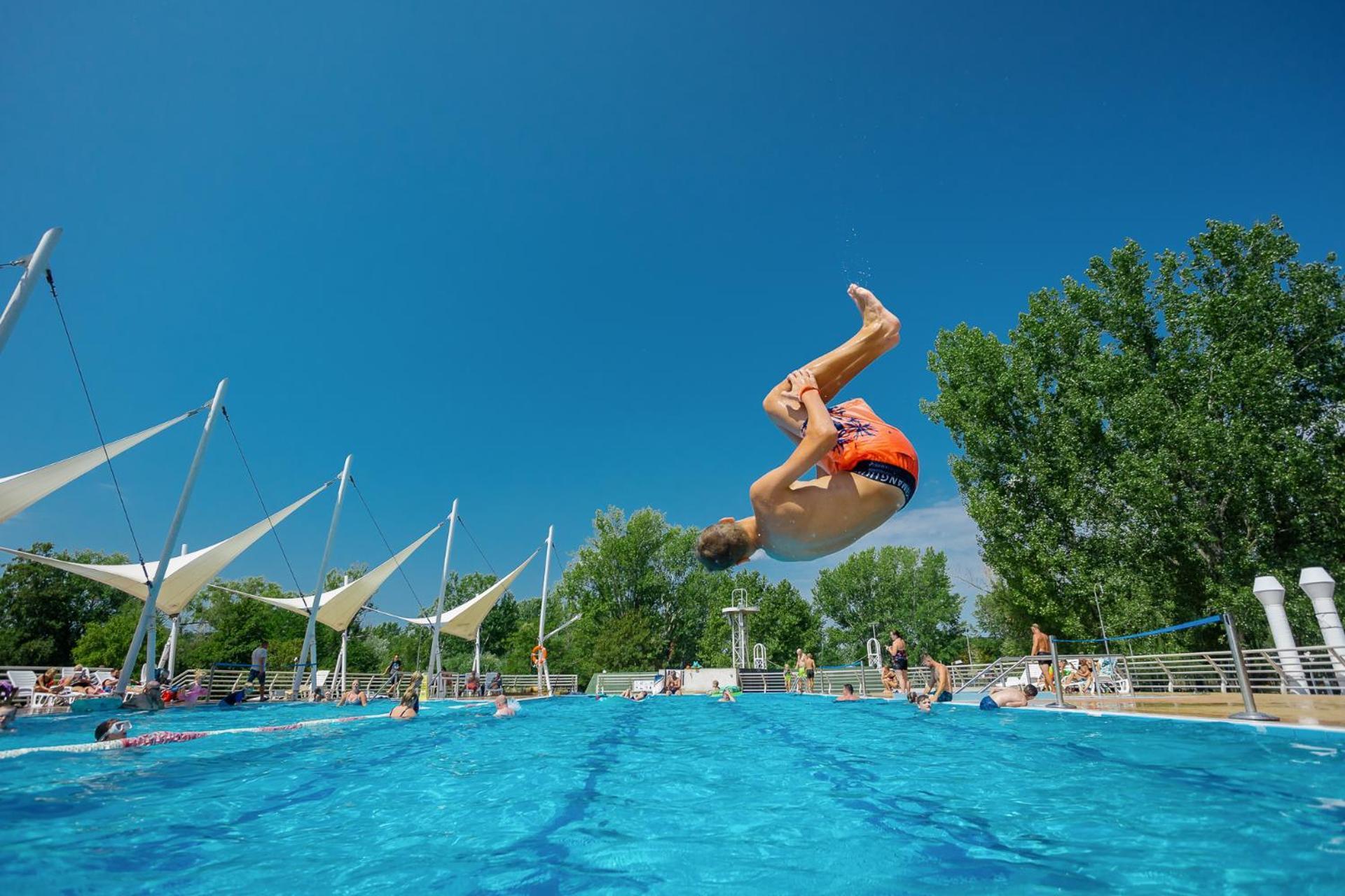 Balatontourist Fuered Camping & Bungalows Balatonfüred Extérieur photo
