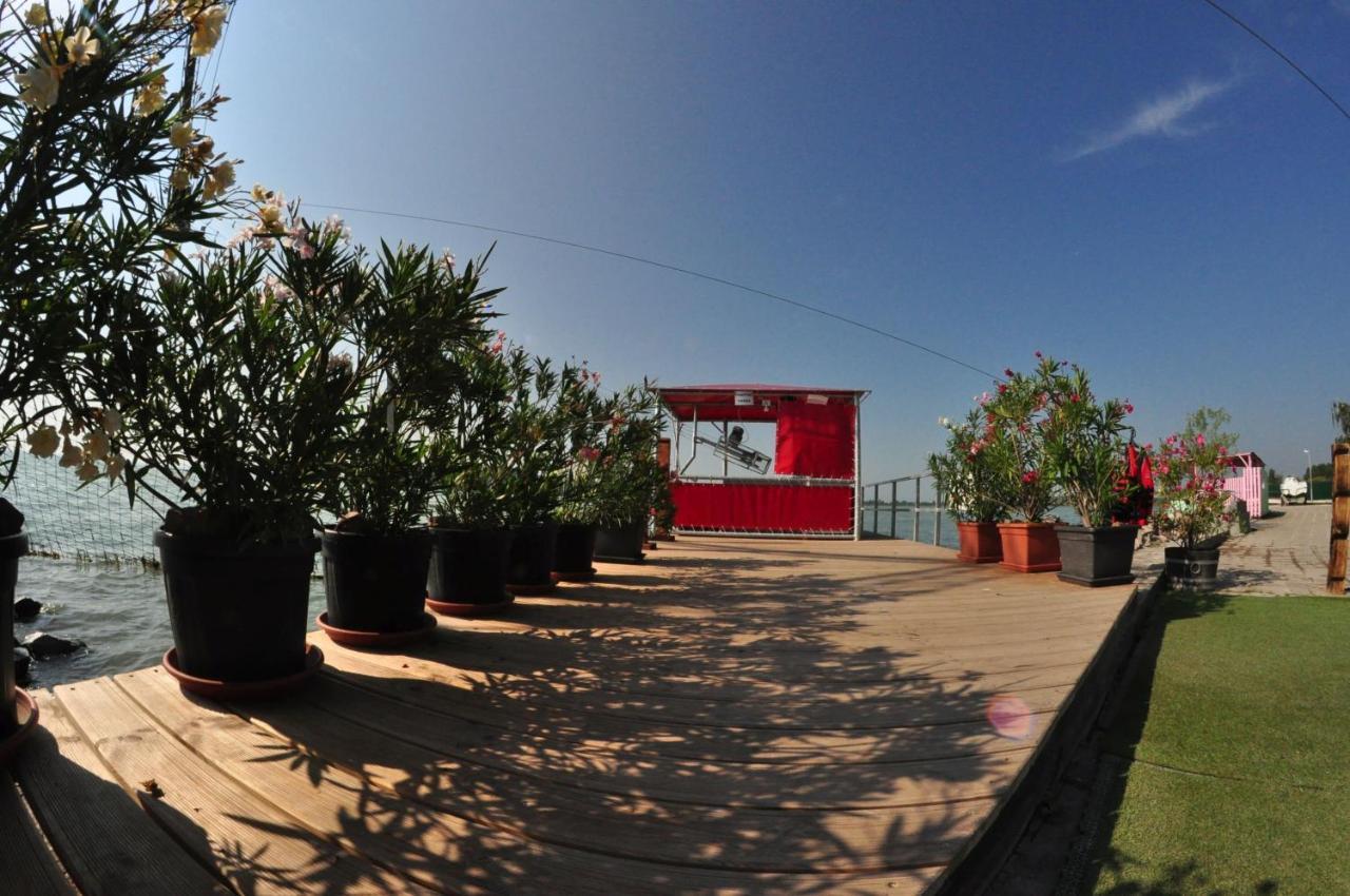 Balatontourist Fuered Camping & Bungalows Balatonfüred Extérieur photo
